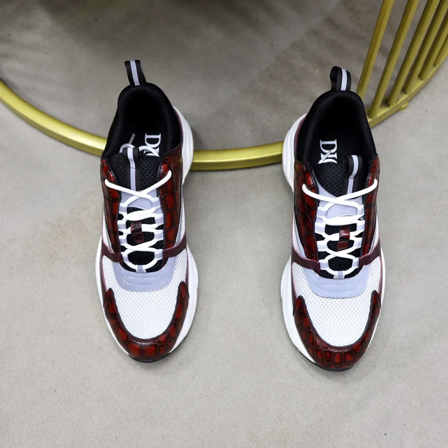 Ex-factory price: 500💰🙅‍♂️🙅‍♂️🙅‍♂️ Brand: Dior DIOR Standard code: 38-44 (45, 46 customized) Grade: Same as the official website Material: Original leather splicing Comfortable and breathable lining Original wear-resistant outsole Style category: Men's fashionable casual shoes Running sneakers Noble luxury brand elements Top luxury Color: actual picture color